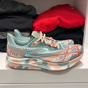 Size 10 - Asics Noosa Tri 15 Avant Garde - Pure Aqua W
